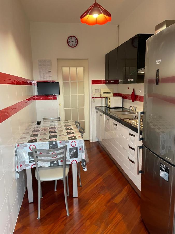 Adriano Metro & Comfort Suites - Affitti Brevi Italia Mediolan Zewnętrze zdjęcie